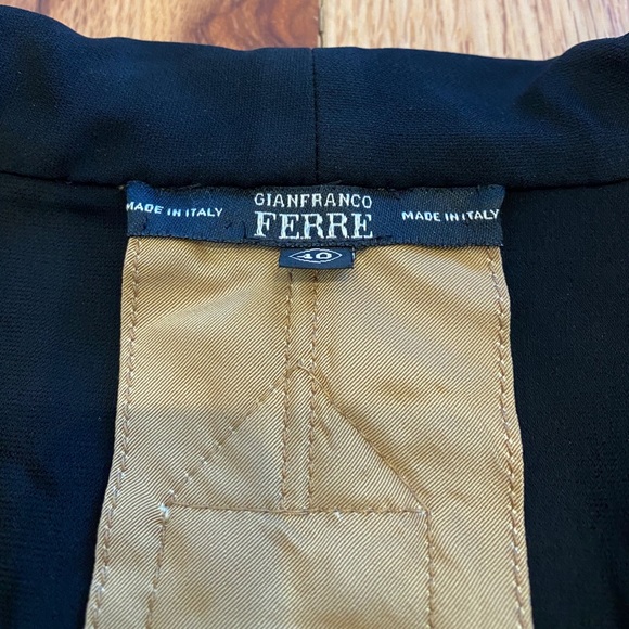 Gianfranco Ferre black jacket w/ beige stitching - Picture 4 of 10